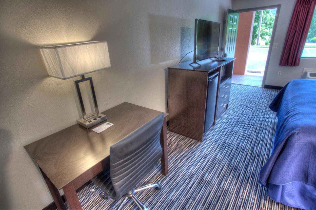 Budgetel Inn And Suites Plus Helen Exterior foto